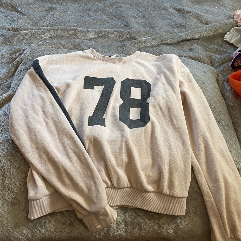 sweatshirt